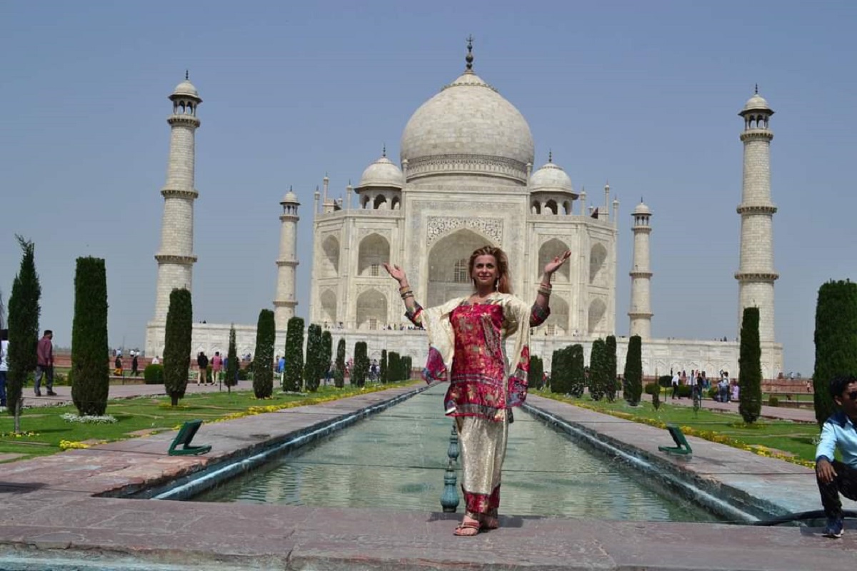 promo Bollywood dance by Rafaela T